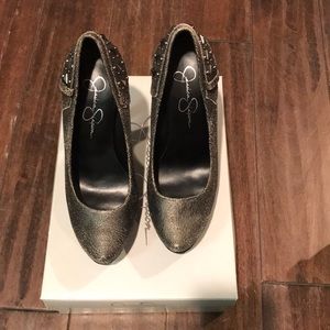 Jessica Simpson platforms